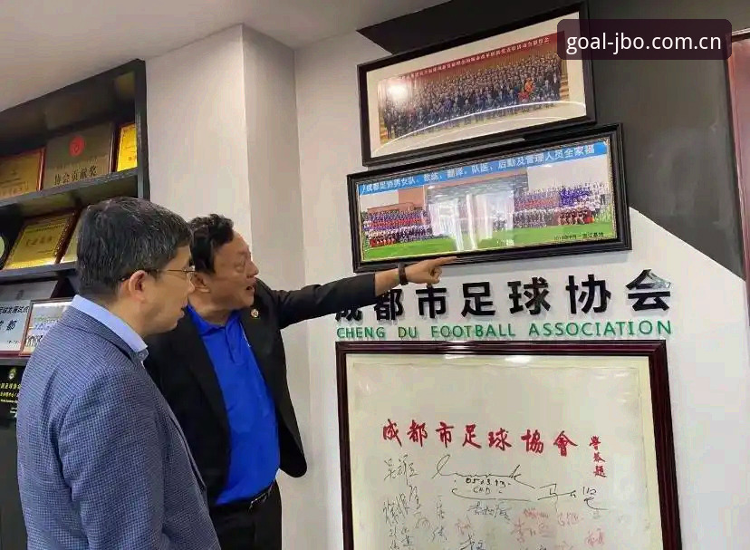 中超俱乐部高管集体“落马” vs 足协重拳整顿：中国足球反腐风暴深度解析